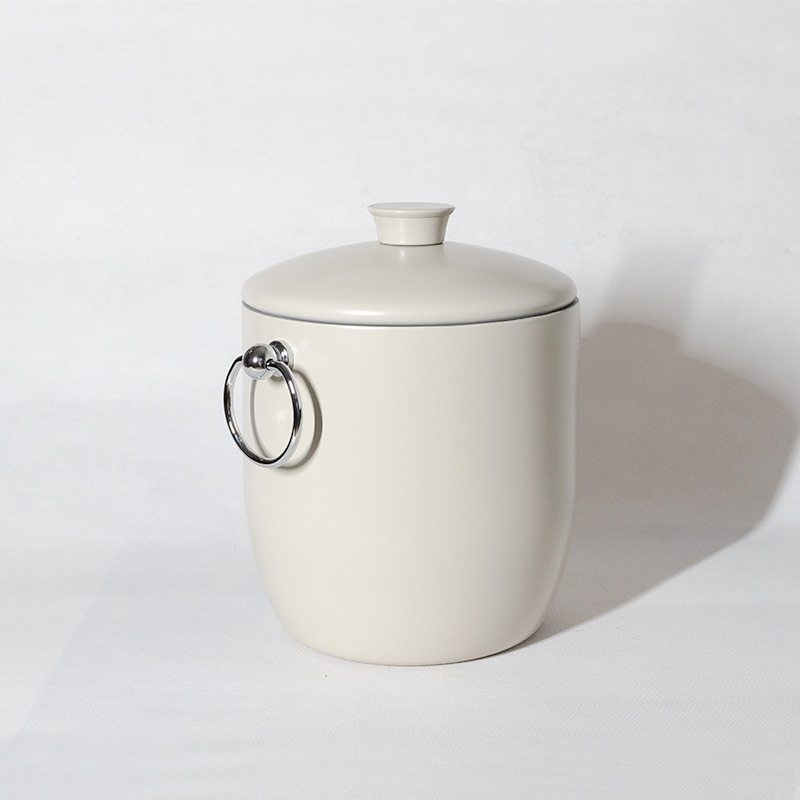 Elegant White Thermal Ice Bucket